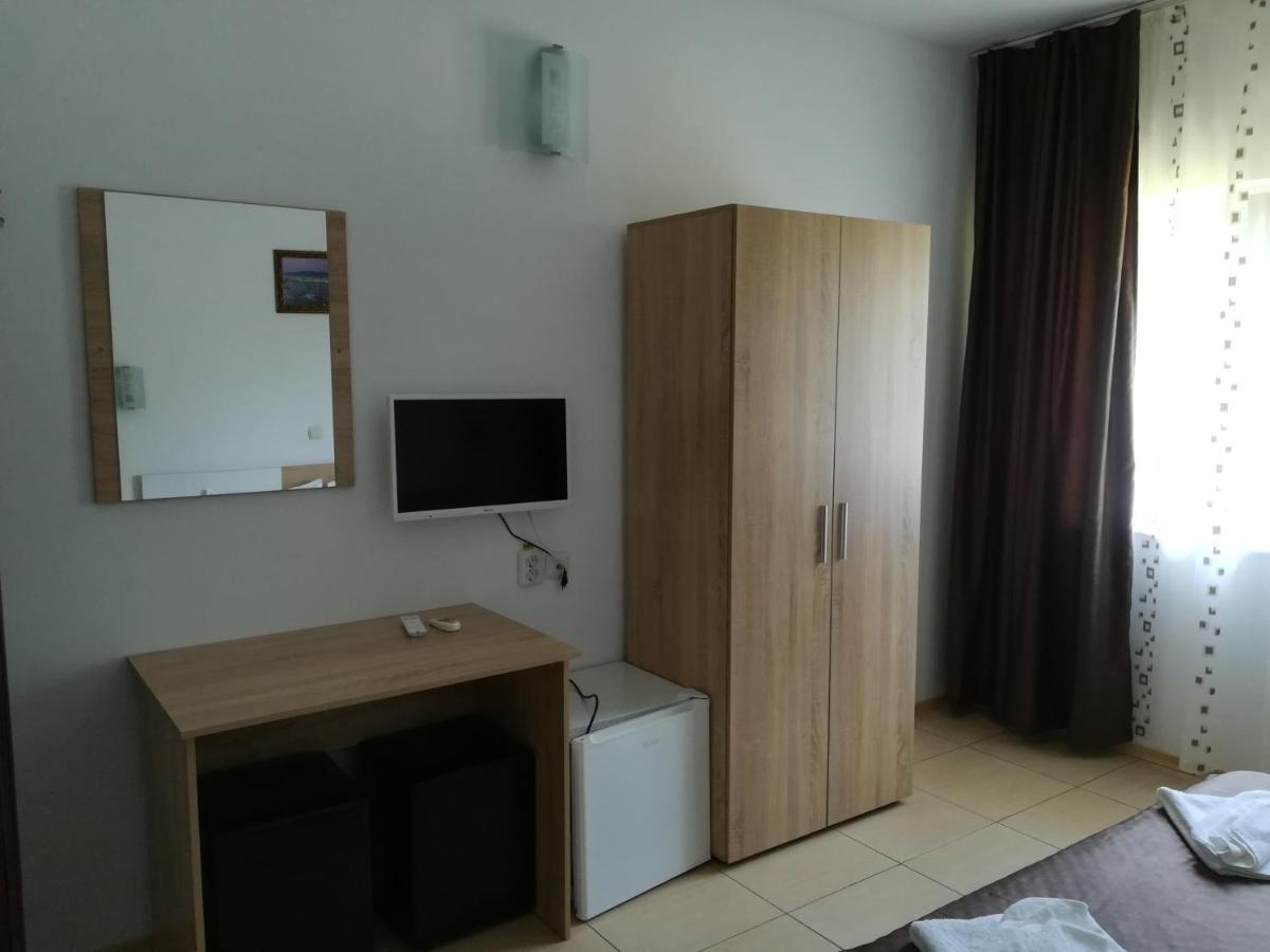 Casa Mevas Hotel Costinesti Bagian luar foto